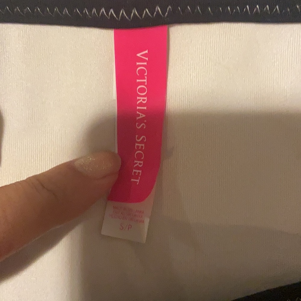 🌸 3 for $15 * VS swim bikini bottoms - Picture 2 of 3